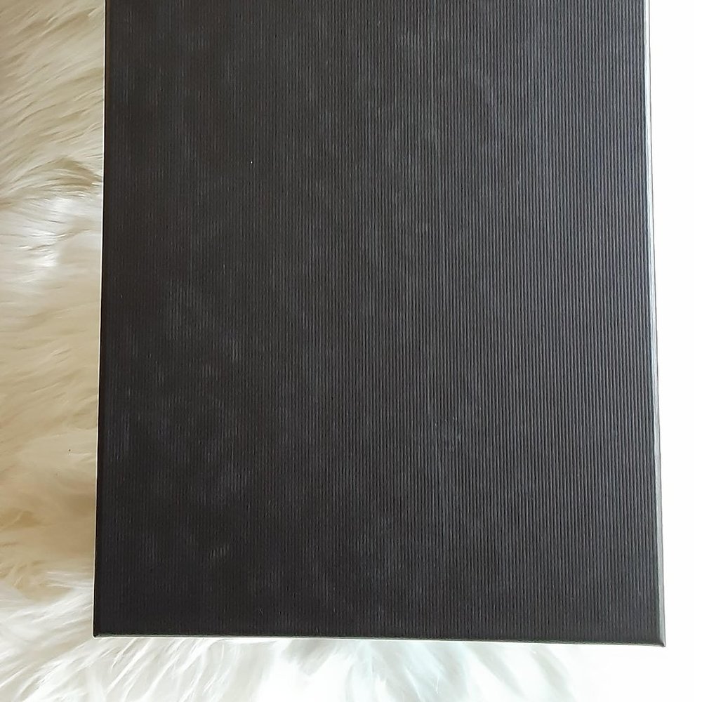 GUCCI Shoe Box - Picture 5 of 8